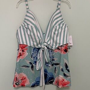 New beautiful bathing suit by Cacique, padded bra, adjustable straps, size 22